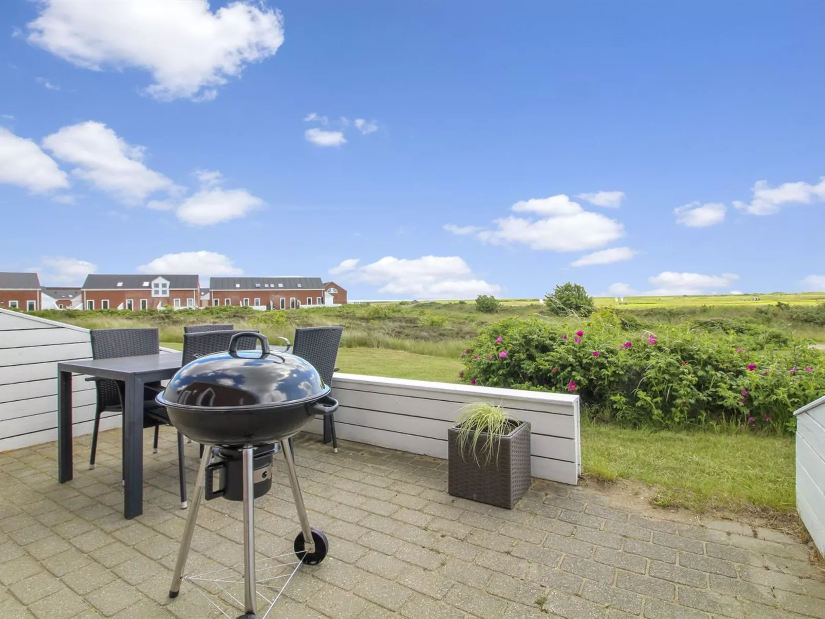 "Femja" - 2.3km from the sea-Buiten