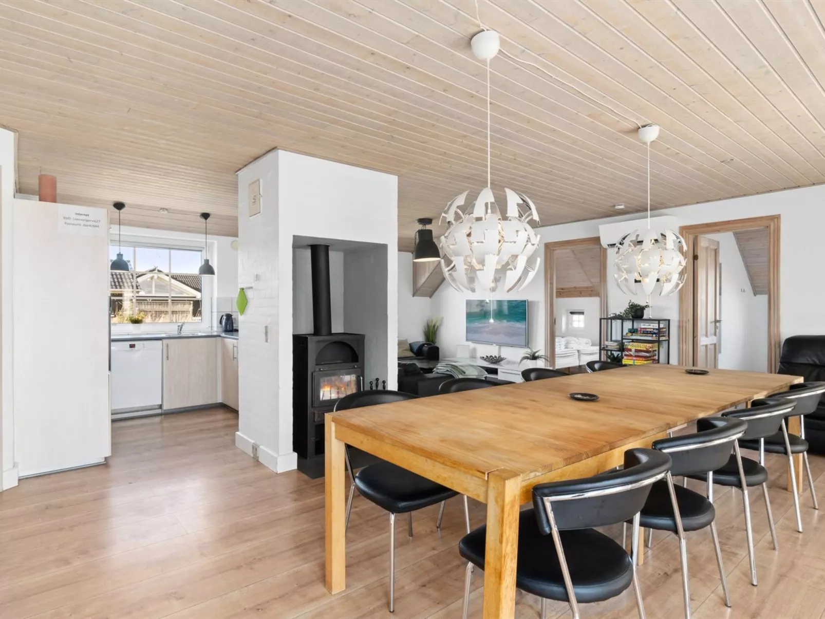 "Lemmikki" - 1.5km from the sea-Binnen