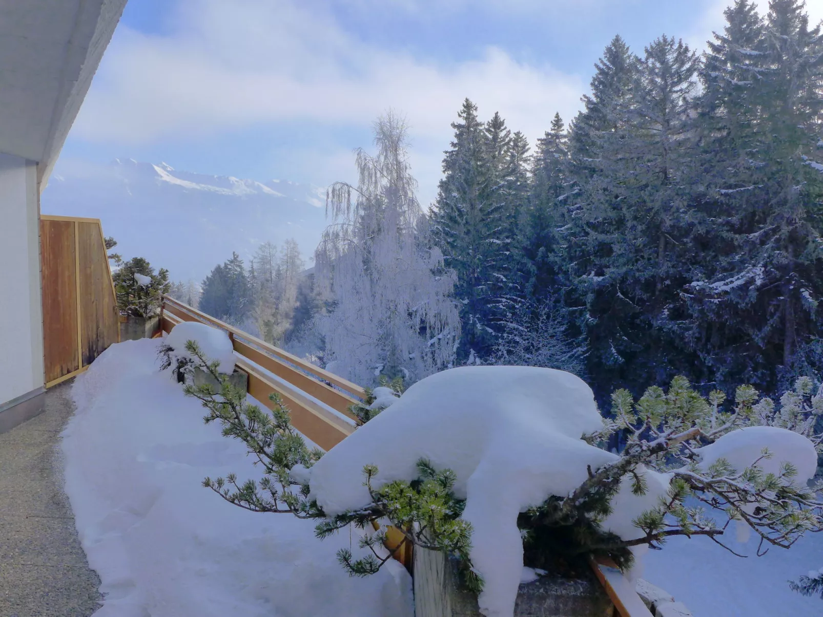 Terrasse des Alpes-Buiten