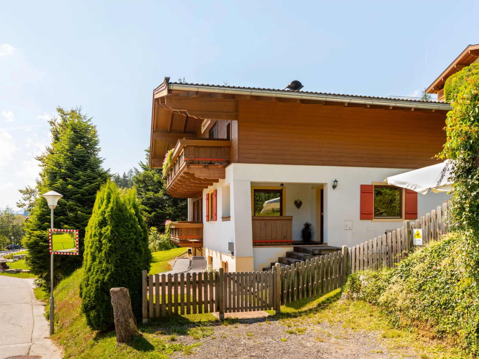 Haus am Sonnenhang-Buiten