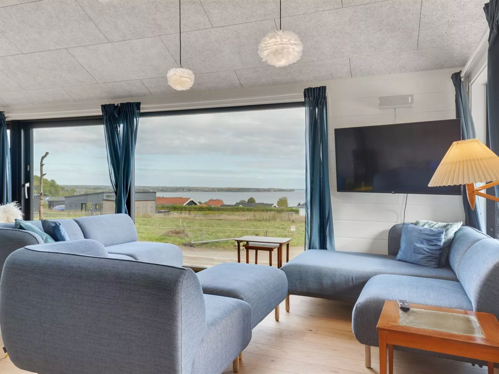 "Gunborg" - 400m from the sea-Binnen