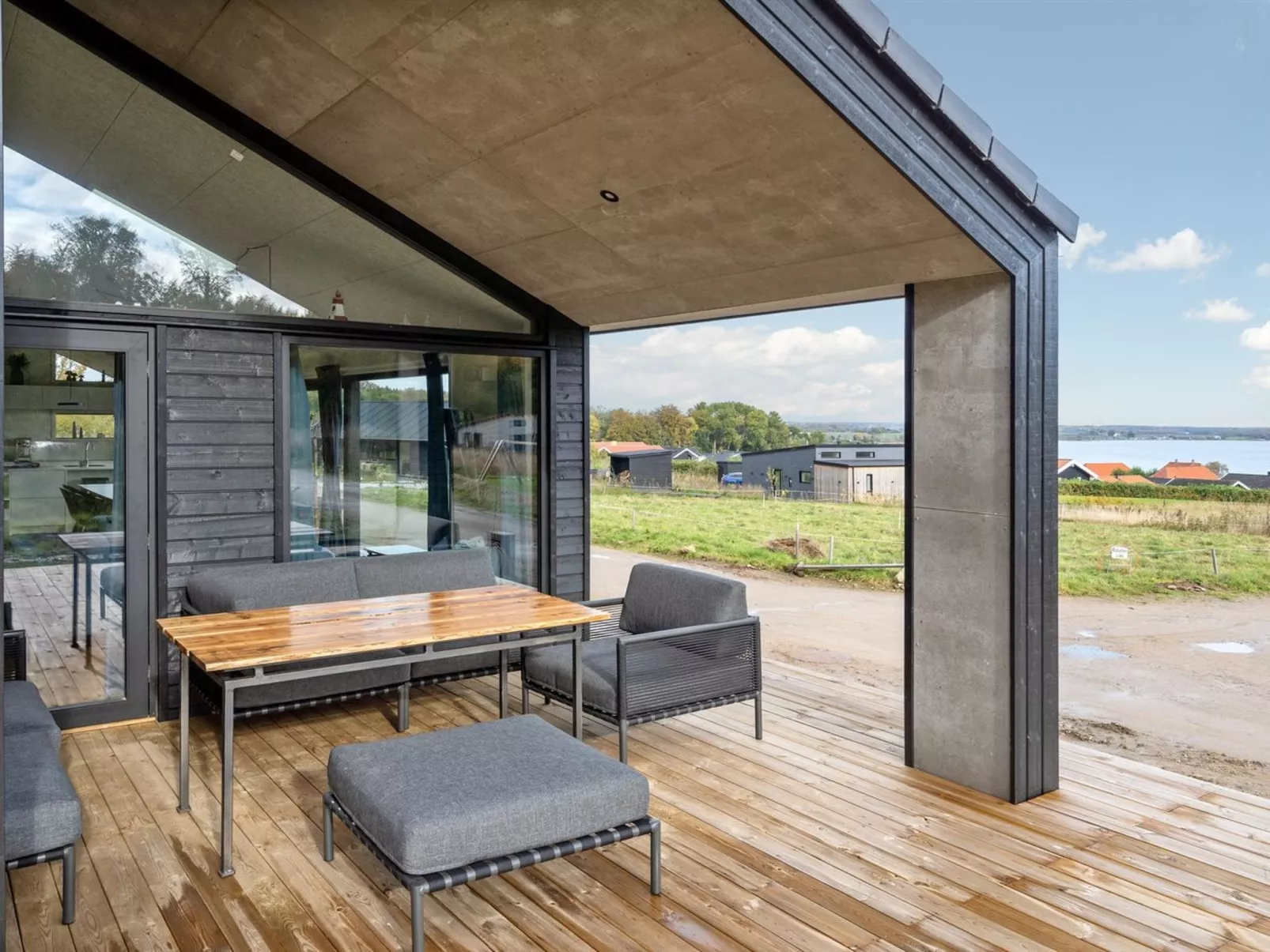 "Gunborg" - 400m from the sea-Binnen