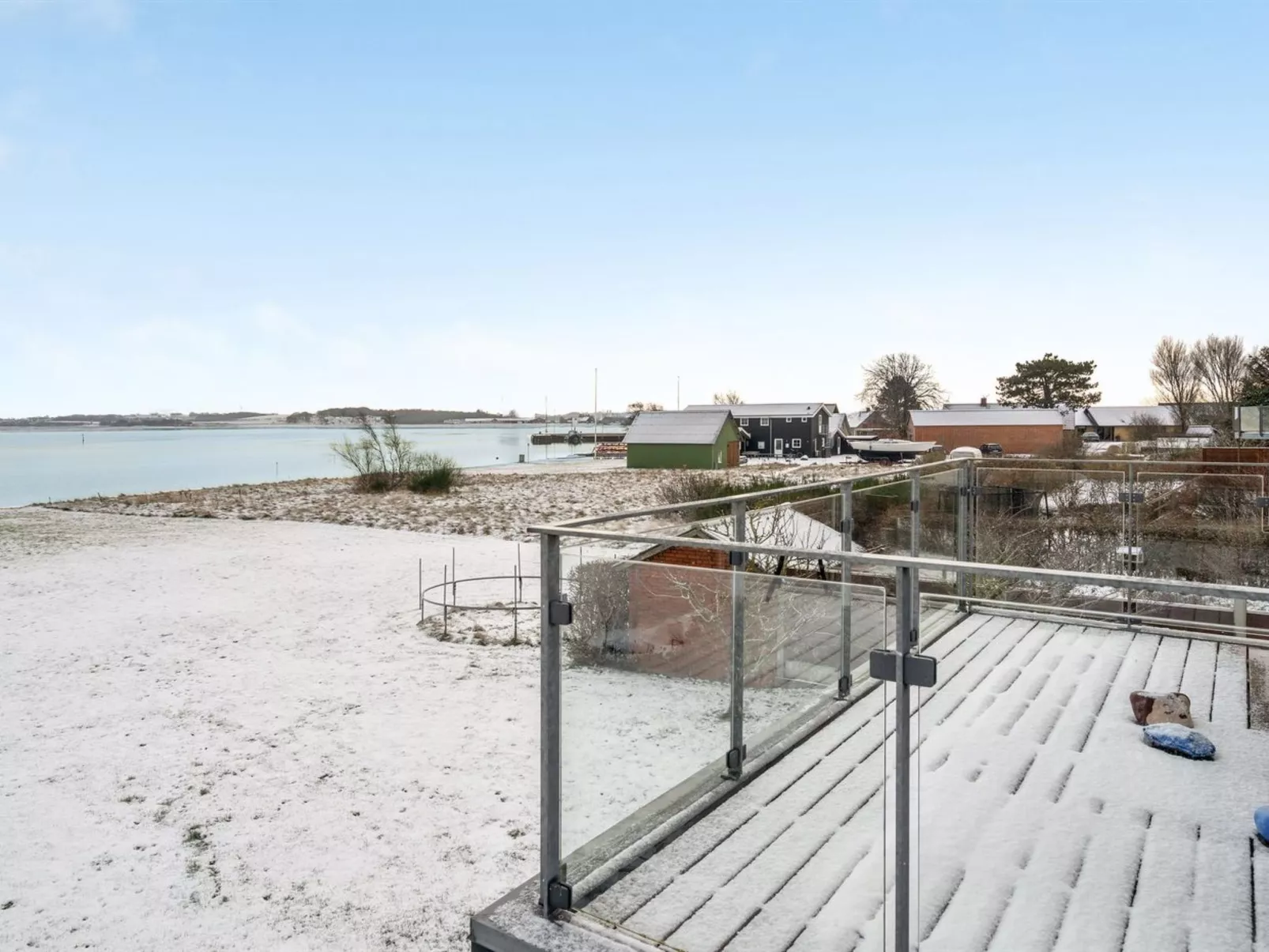 "Seija" - 50m to the inlet-Buiten