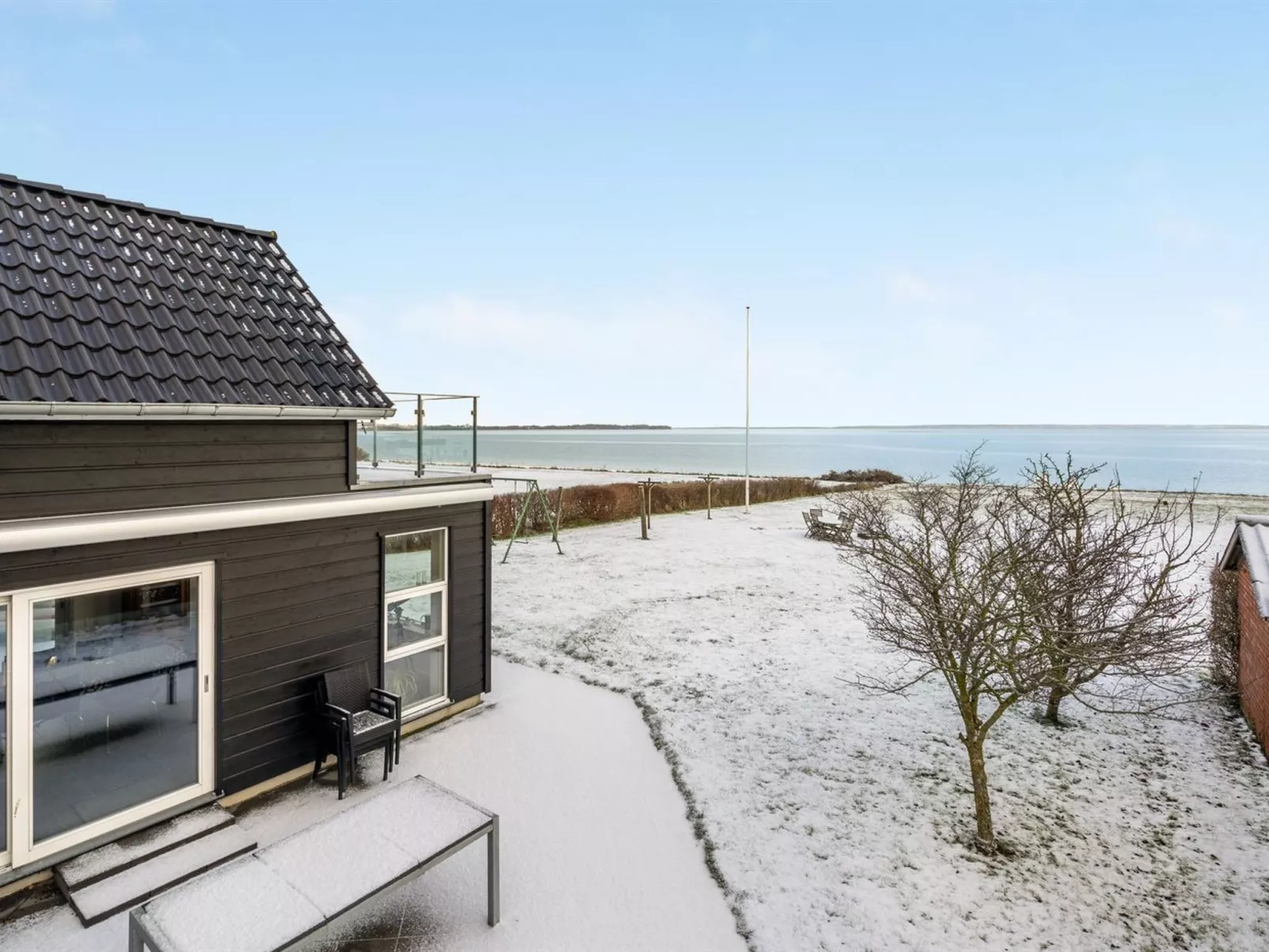 "Seija" - 50m to the inlet-Buiten