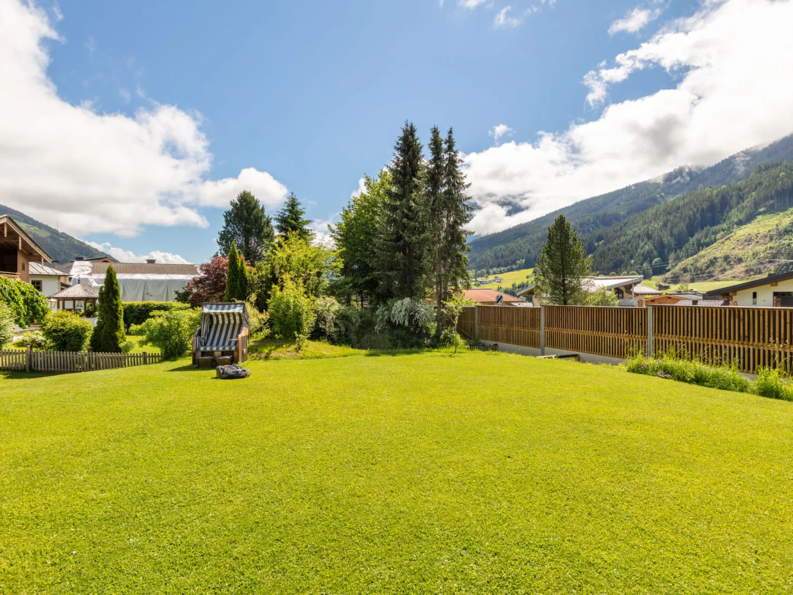 Gartenapartment-Buiten