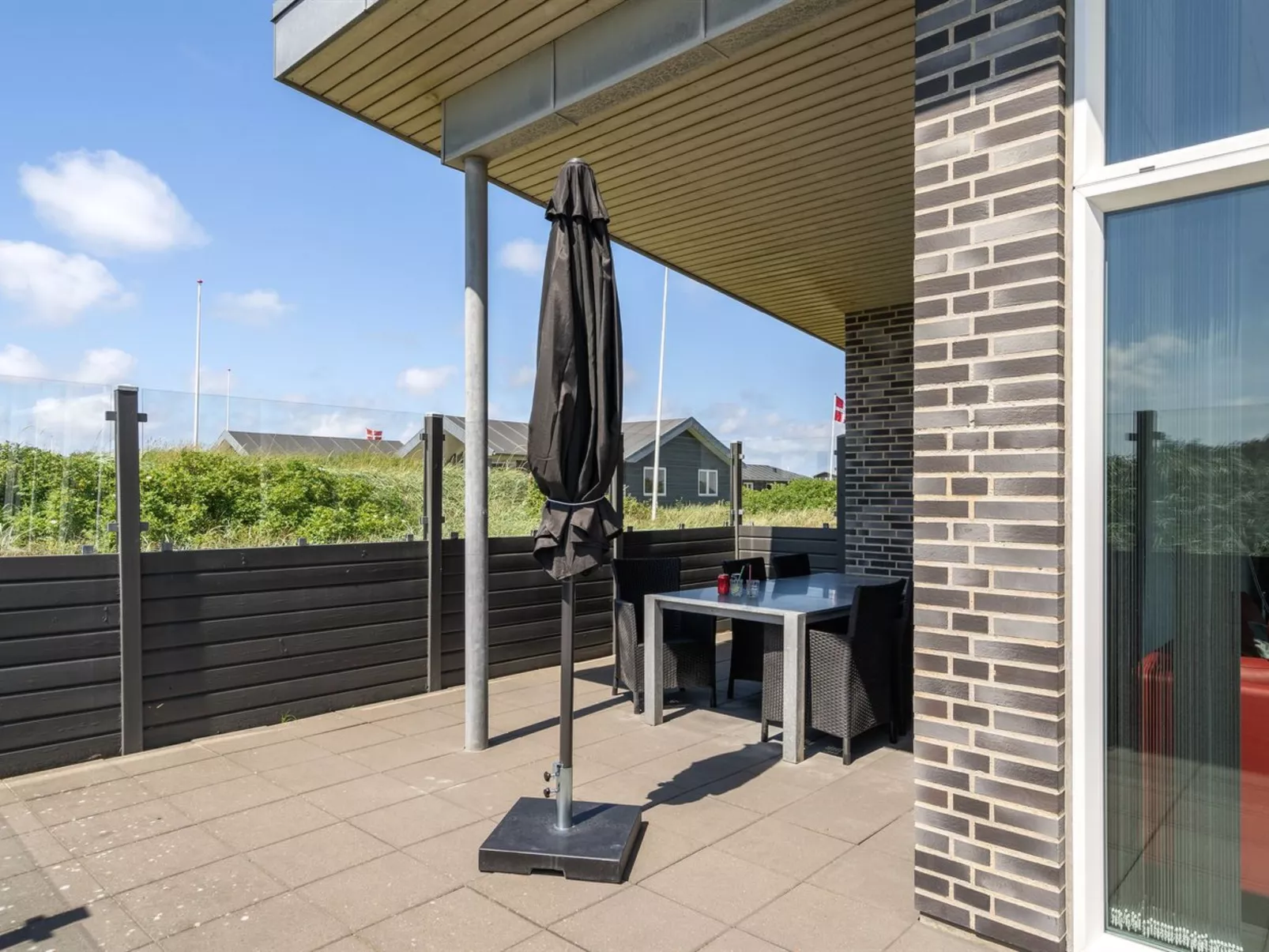 "Synthia" - 300m from the sea-Buiten