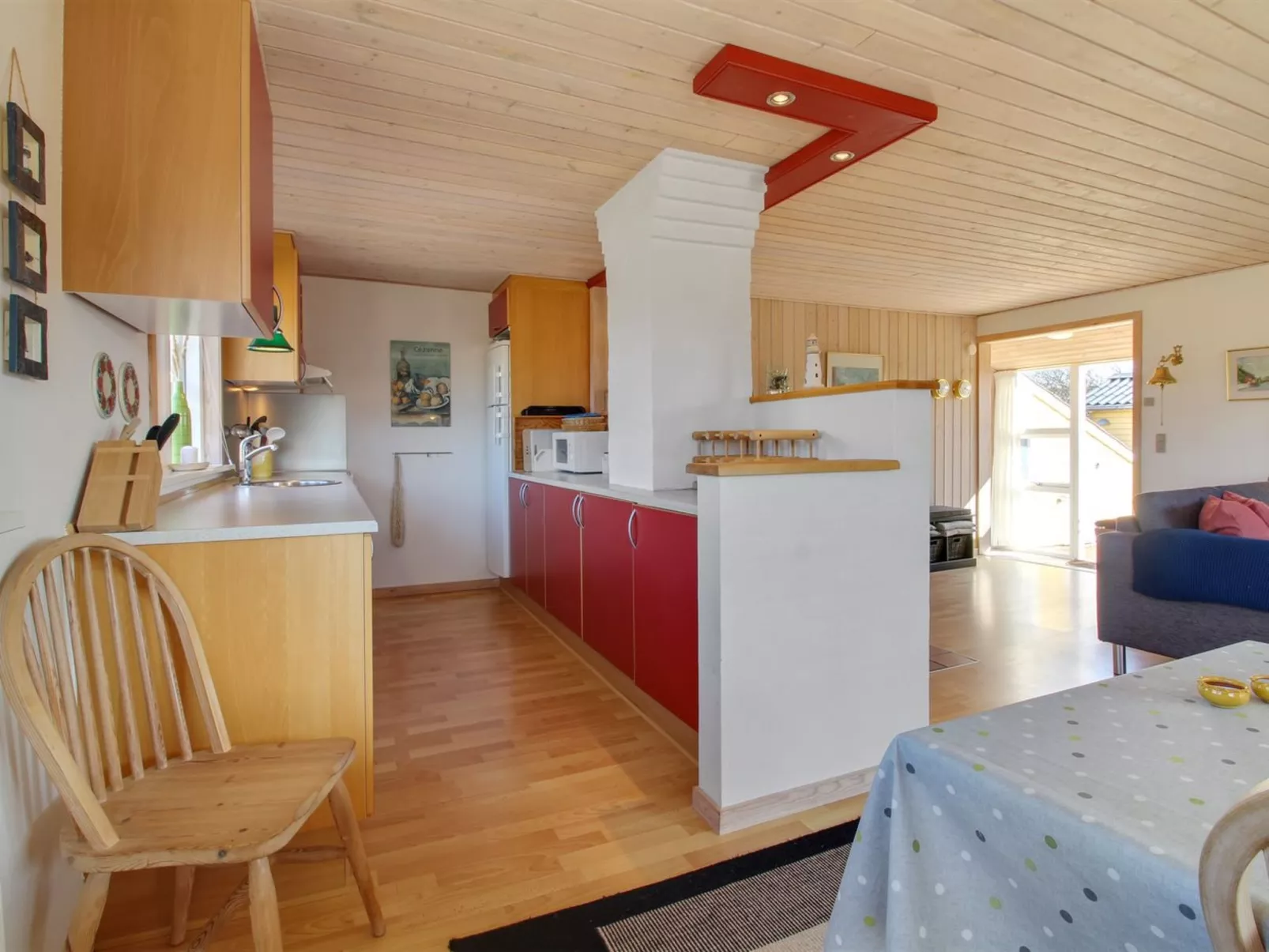 "Tedora" - 300m from the sea-Binnen