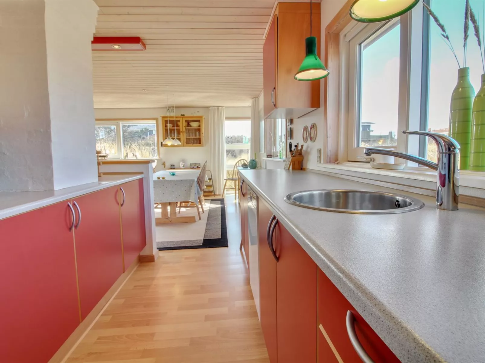 "Tedora" - 300m from the sea-Binnen