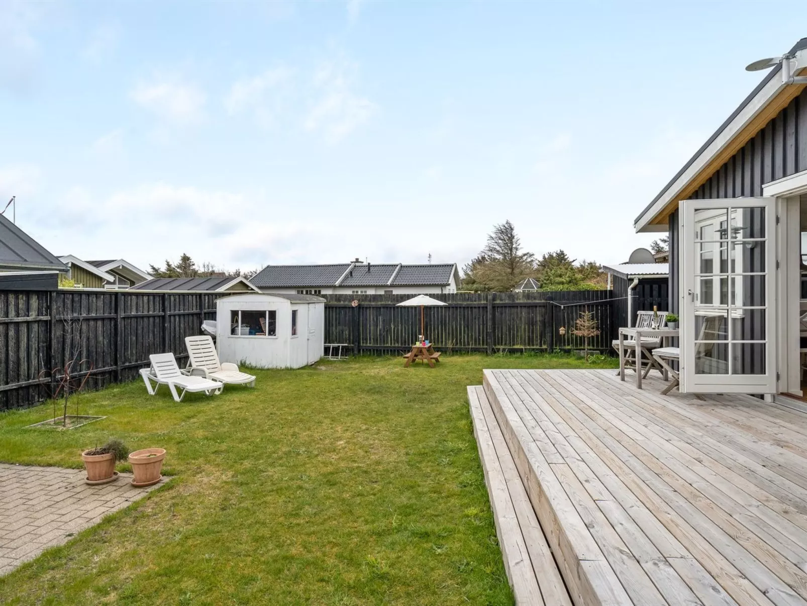 "Sofine" - 250m from the sea-Buiten