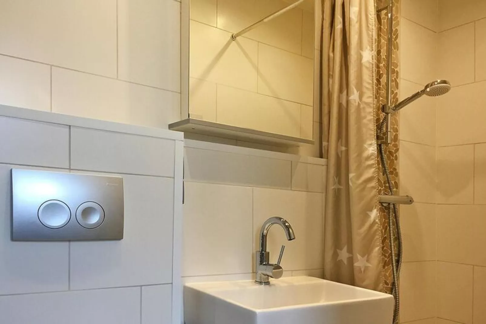 Holiday home, Baarland--Badkamer