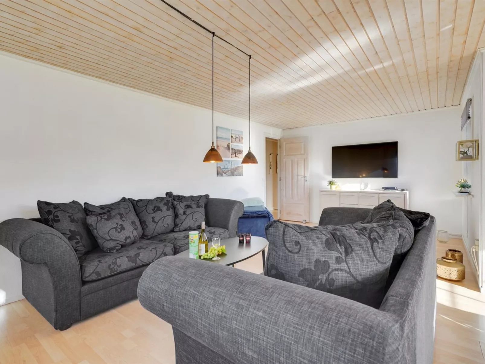 "Harrieth" - 16km from the sea-Binnen