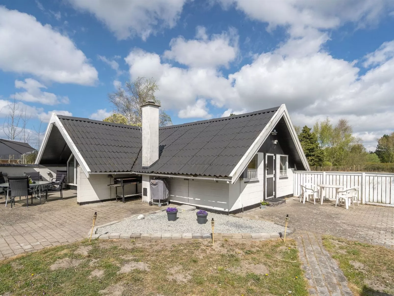 "Arnfin" - 160m from the sea-Buiten