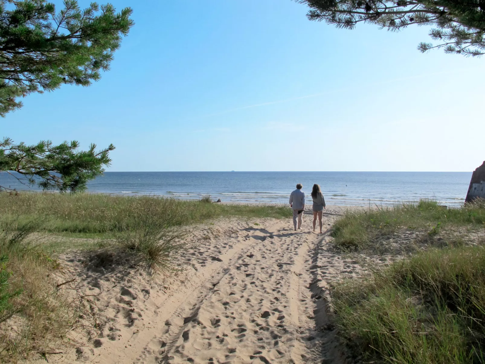 Mariandl am Meer-Buiten