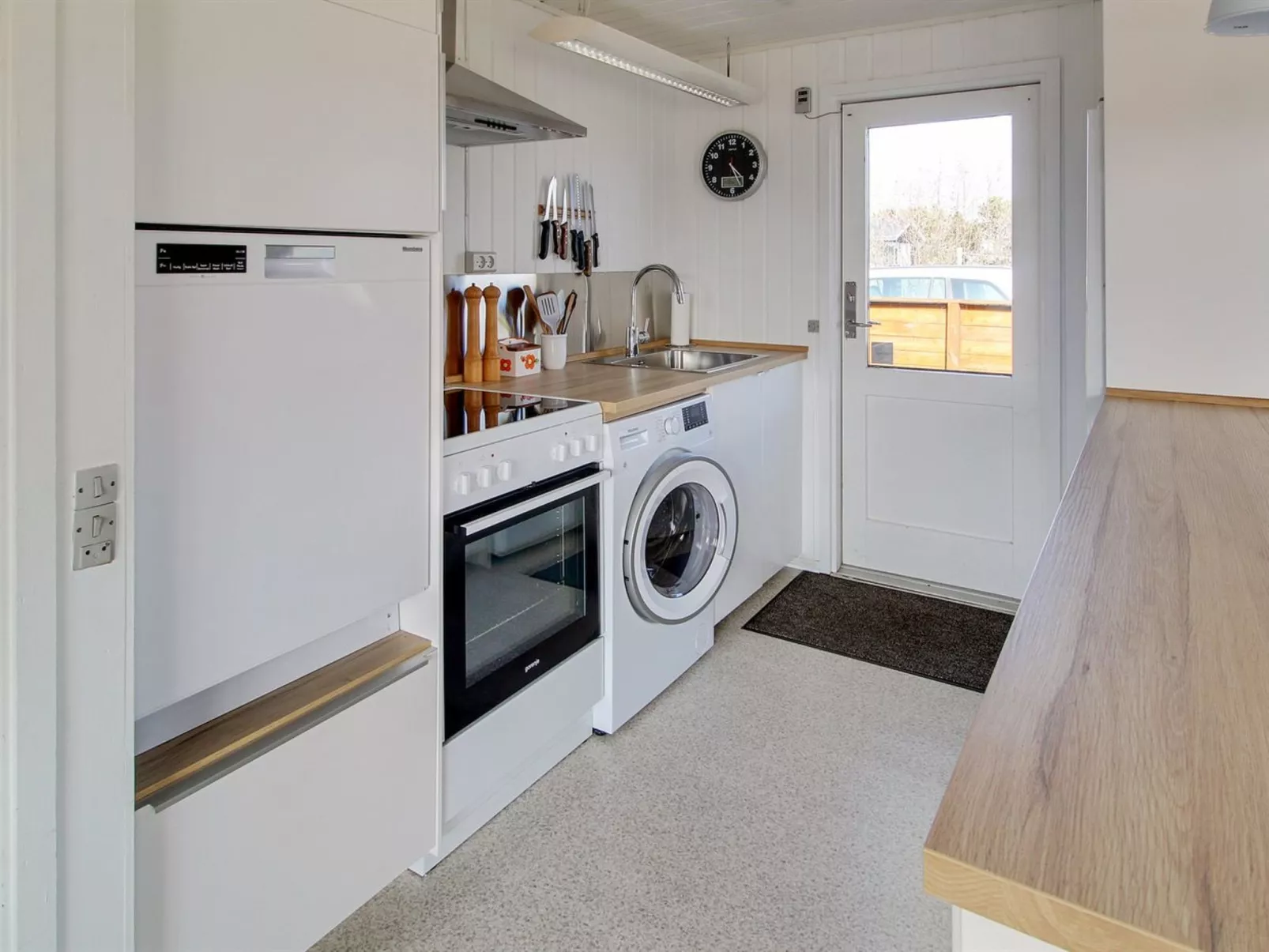 "Lonneke" - all inclusive - 1.2km from the sea-Binnen