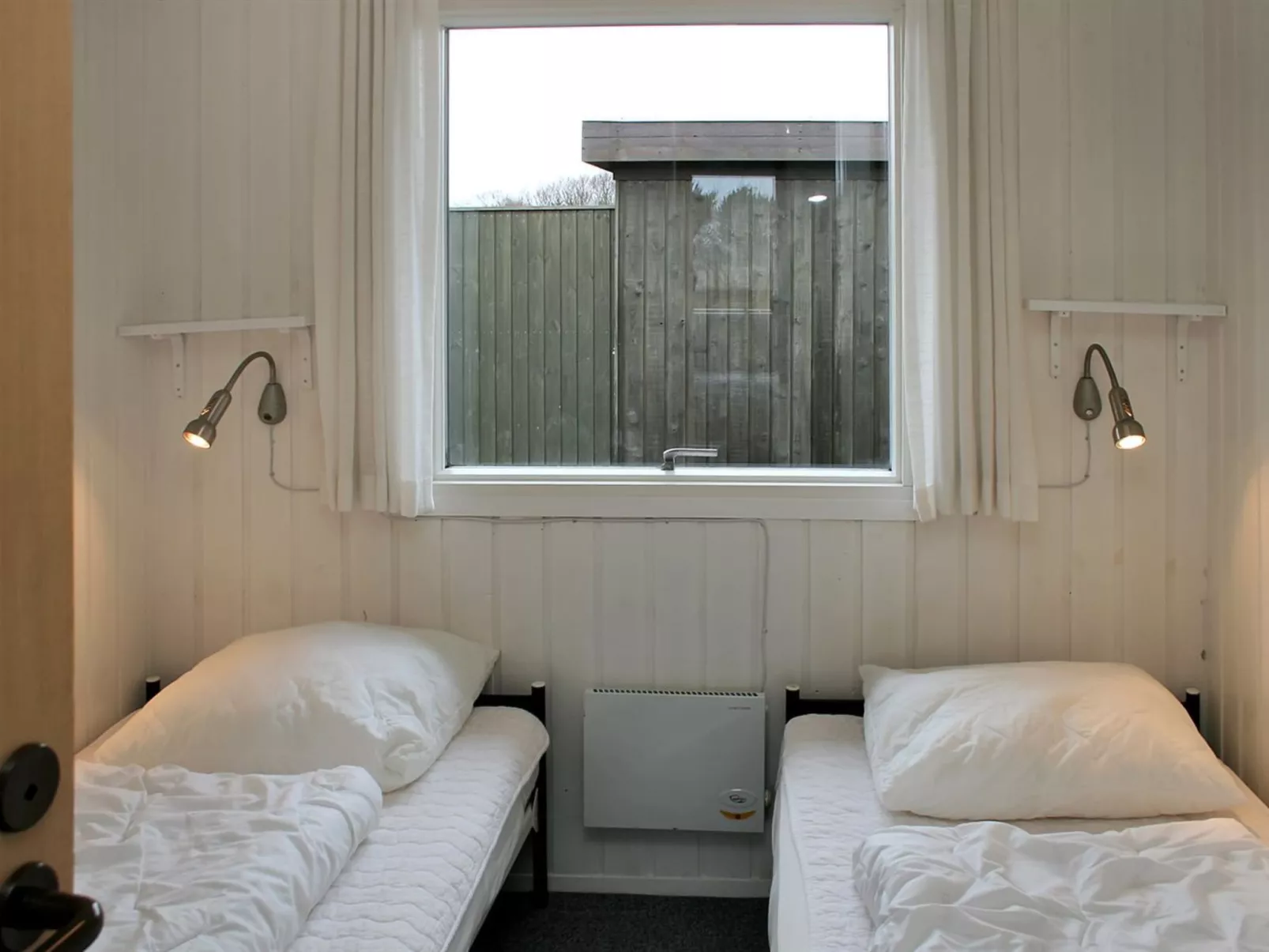 "Lonneke" - all inclusive - 1.2km from the sea-Binnen