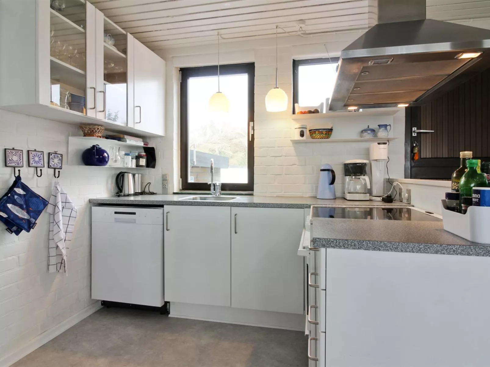 "Mielikki" - 200m from the sea-Binnen
