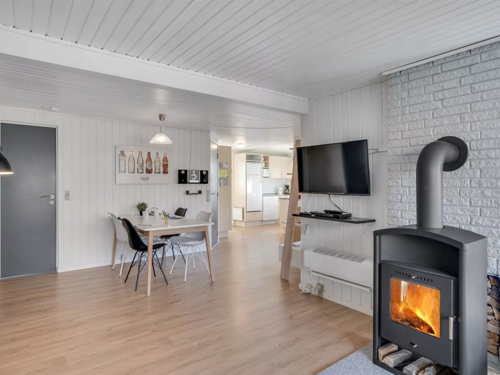 "Lill" - 50m from the sea-Binnen