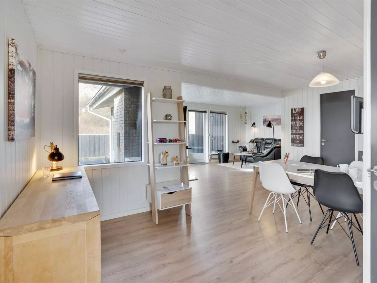 "Lill" - 50m from the sea-Binnen