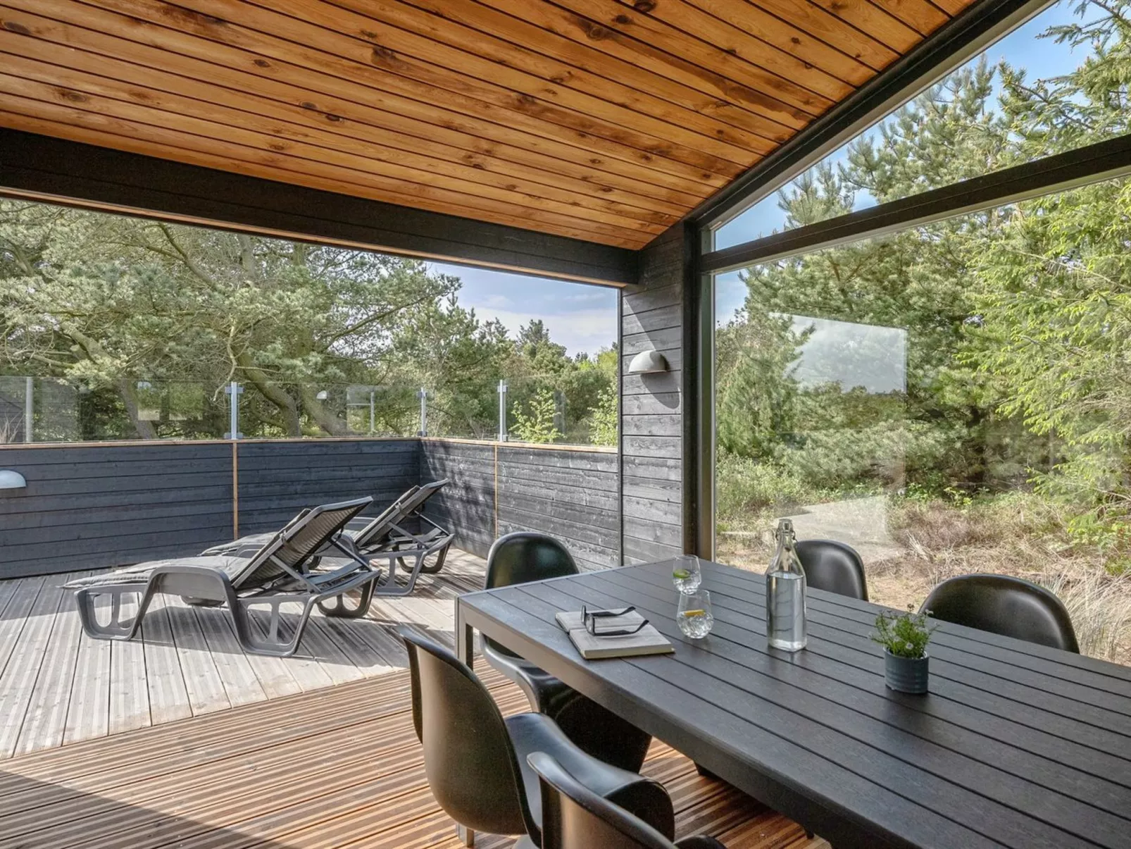 "Lassi" - 950m from the sea-Buiten