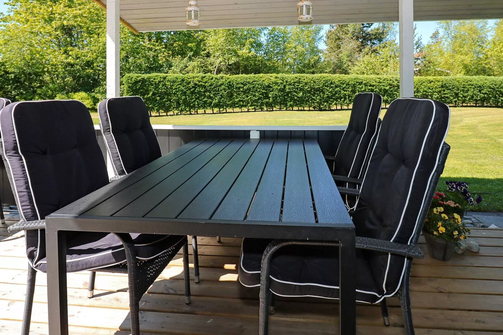 Heerlijk vakantiehuis in Hadsund met een houtkachel-Buitenlucht