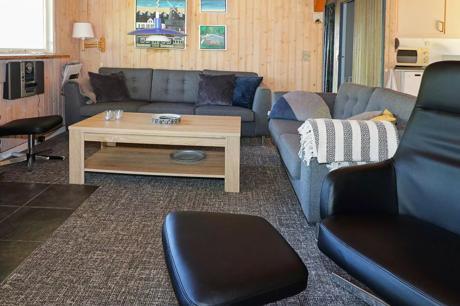Heerlijk vakantiehuis in Hadsund met een houtkachel-Binnen