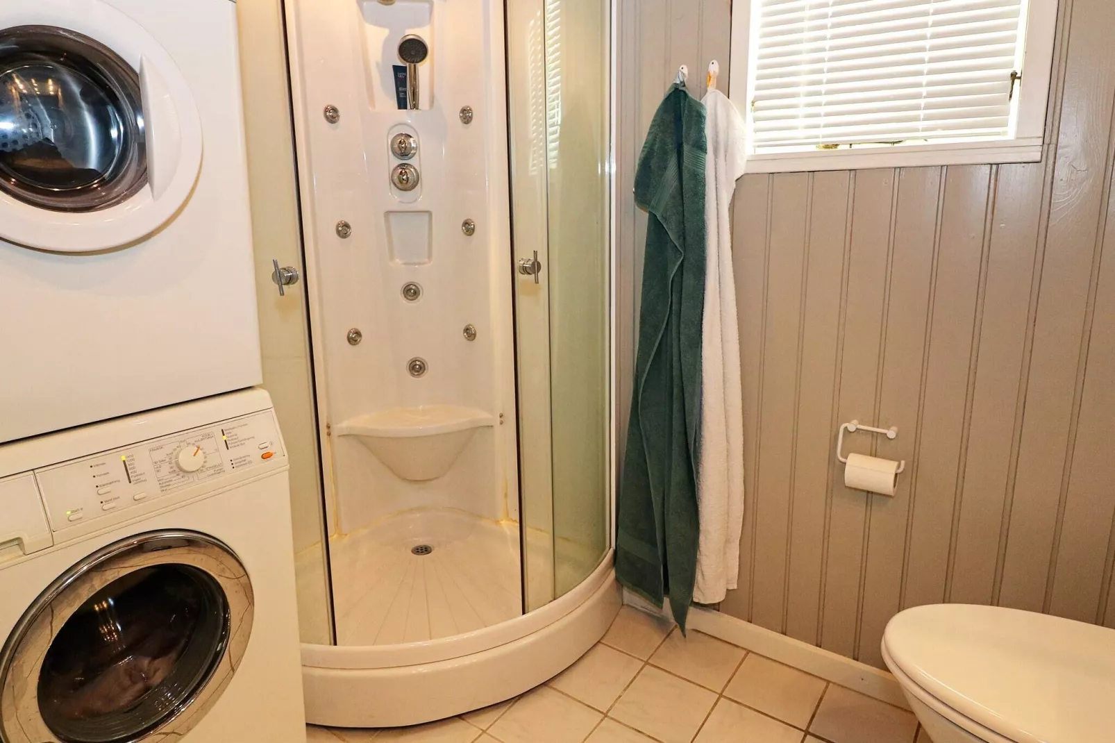 Heerlijk vakantiehuis in Hadsund met een houtkachel-Binnen