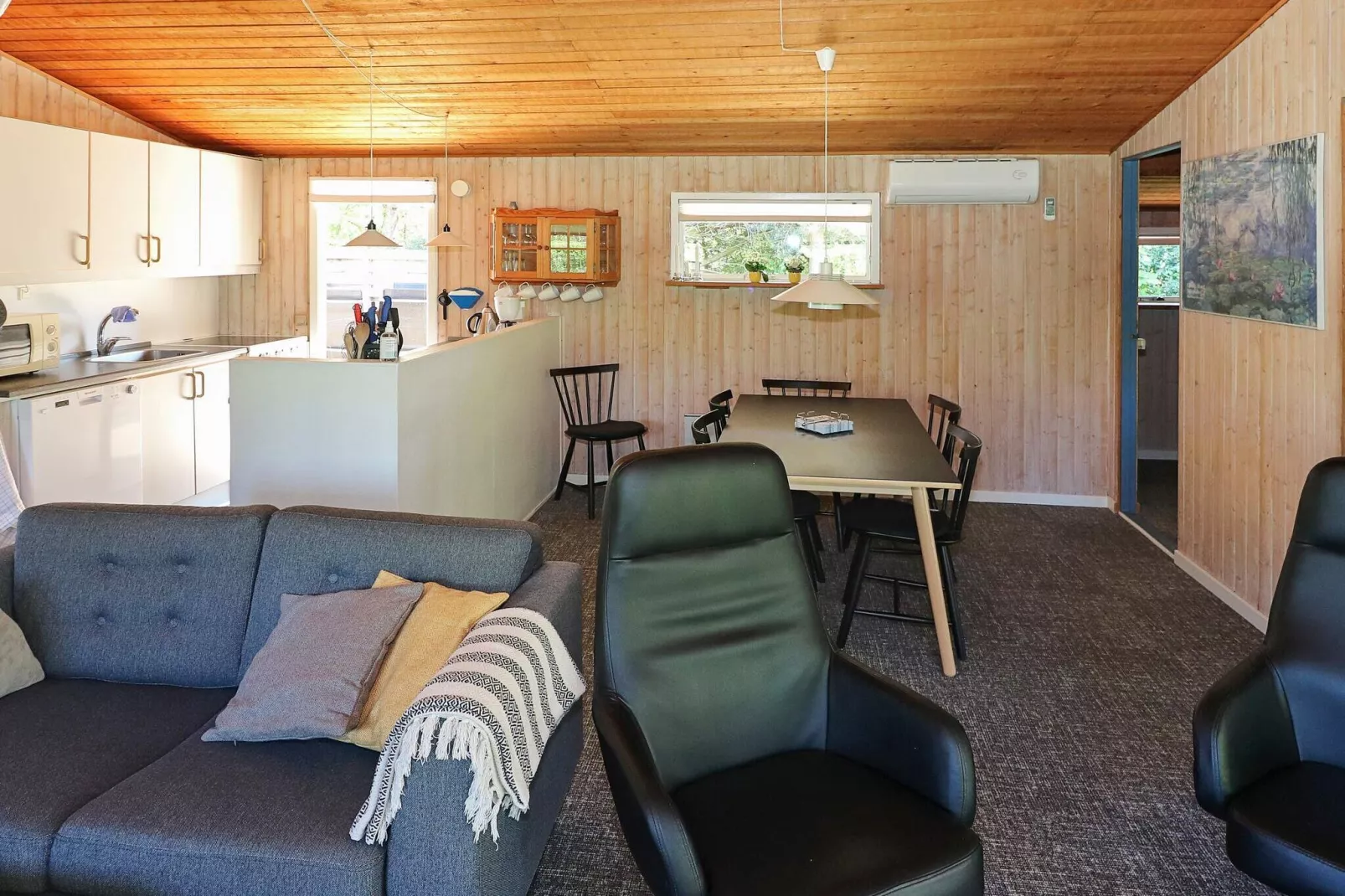 Heerlijk vakantiehuis in Hadsund met een houtkachel-Binnen