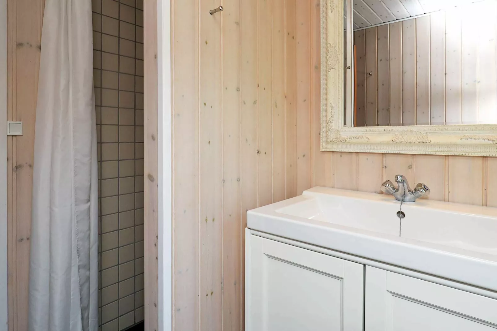 Gezellig vakantiehuis in Sæby met houtkachel-Binnen