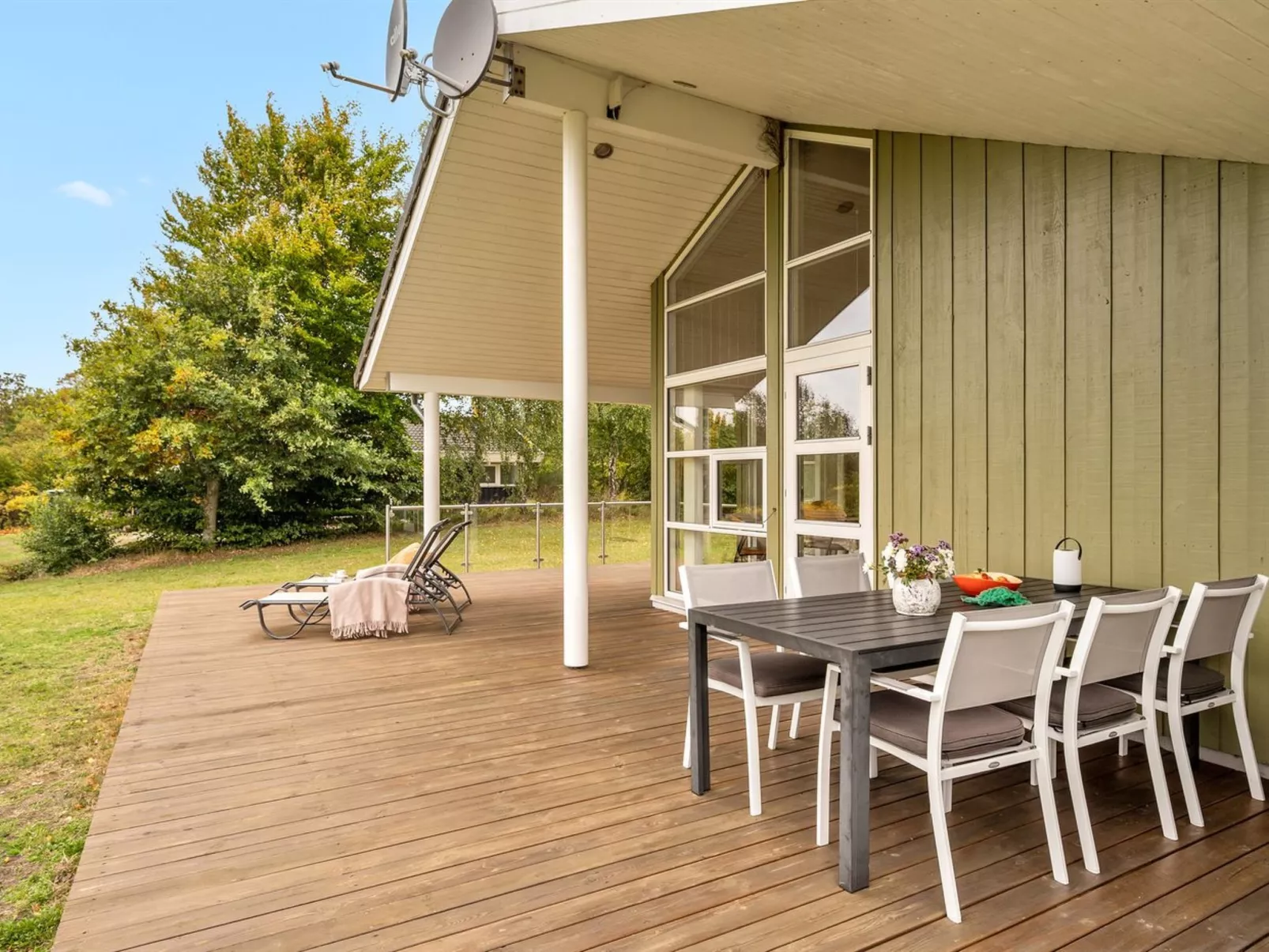 "Henninge" - 300m from the sea-Buiten