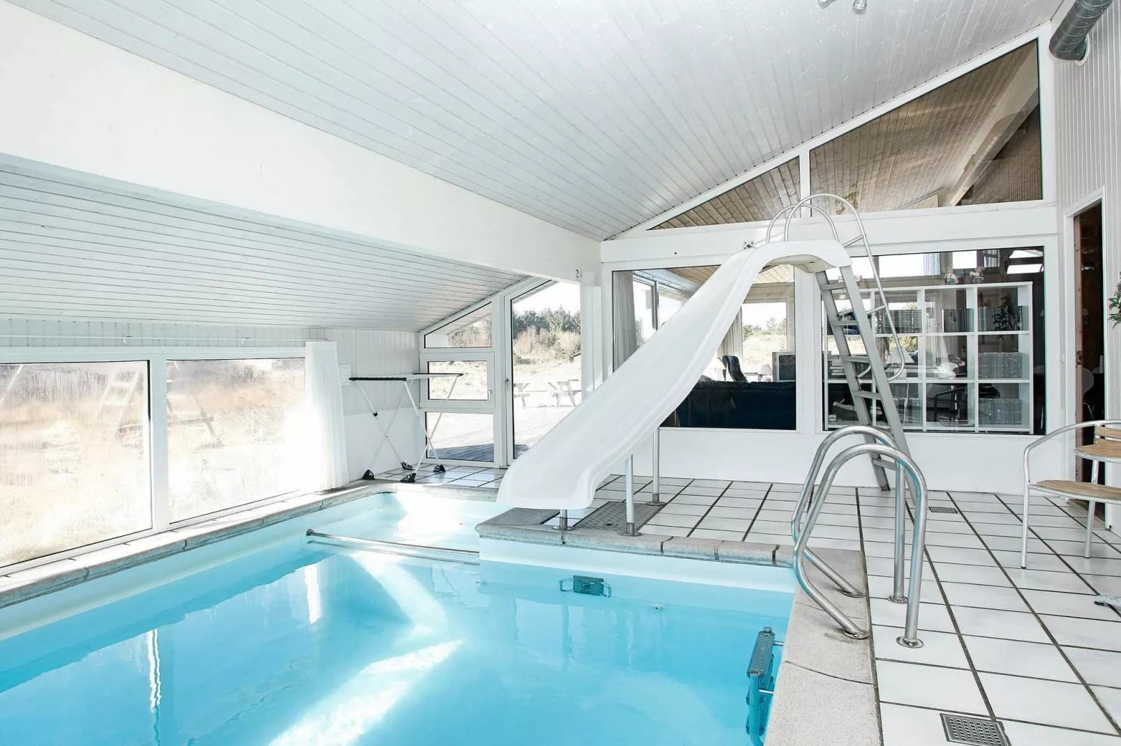 12 persoons vakantie huis in Blokhus-Zwembad