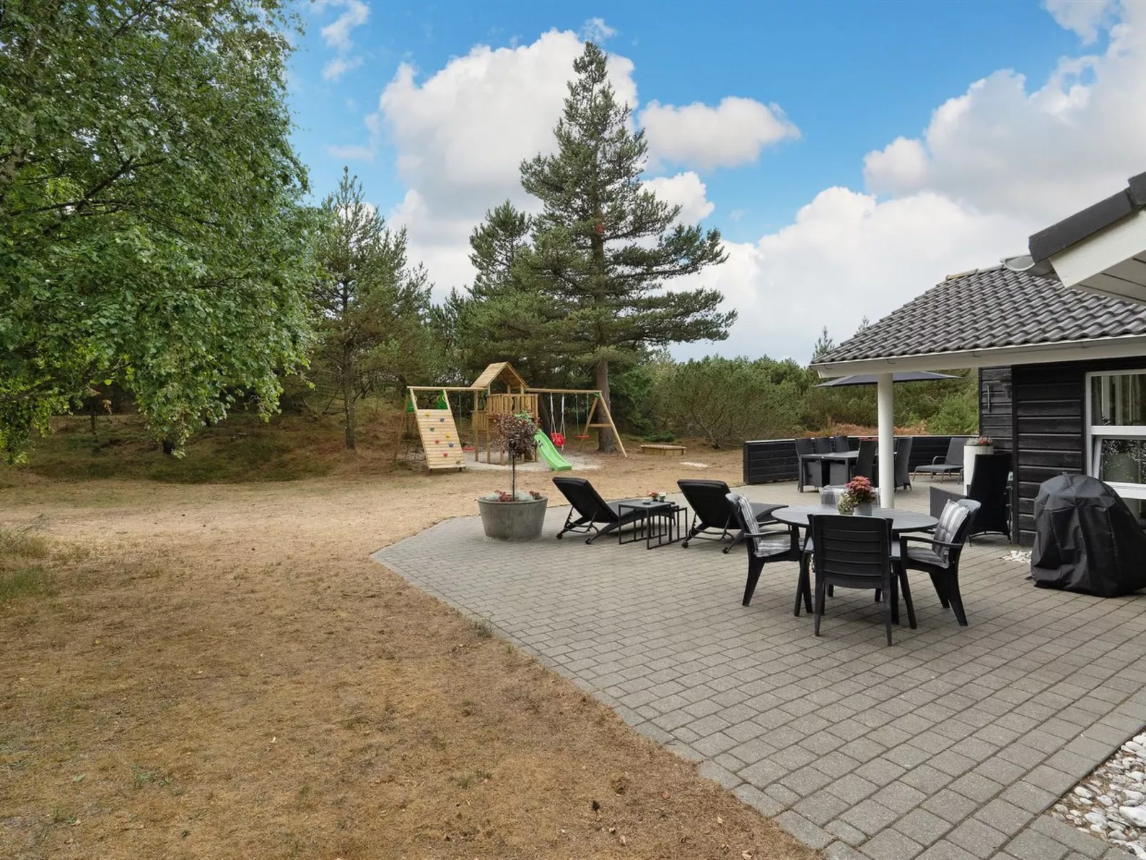 "Tule" - 1.2km from the sea-Buiten