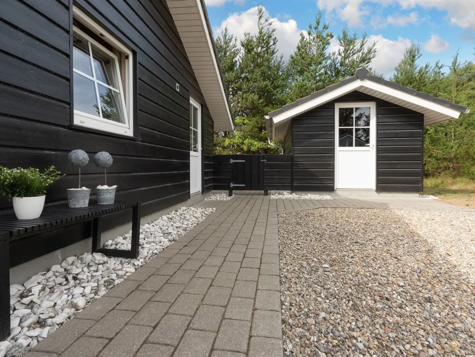 "Tule" - 1.2km from the sea-Buiten