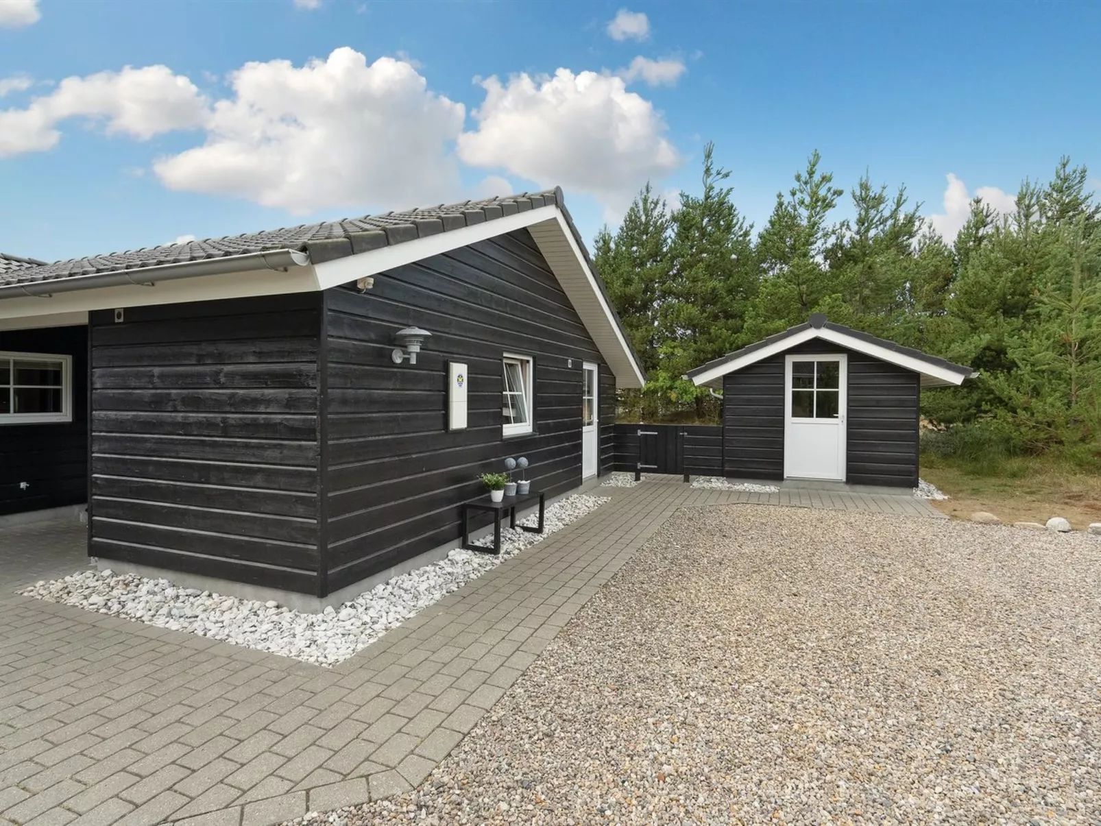 "Tule" - 1.2km from the sea-Buiten