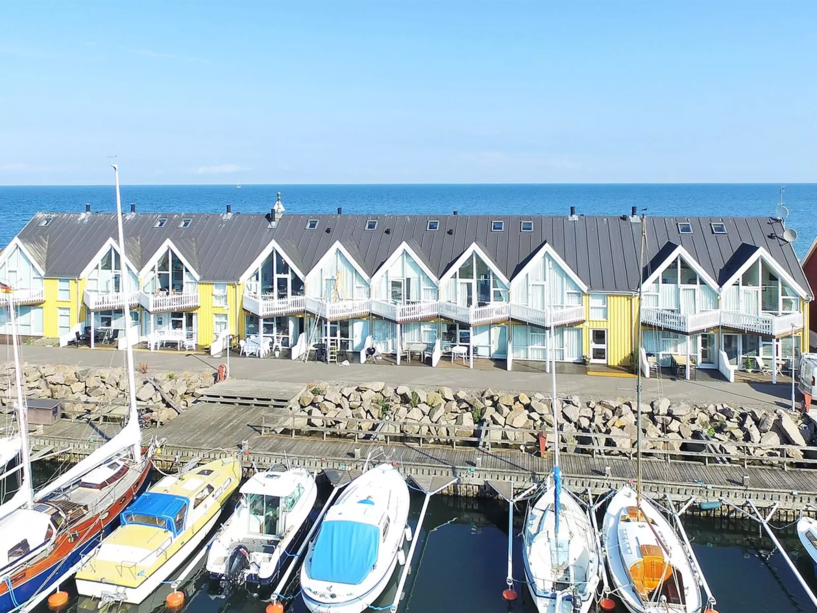 "Fridhild" - 10m from the sea-Buiten