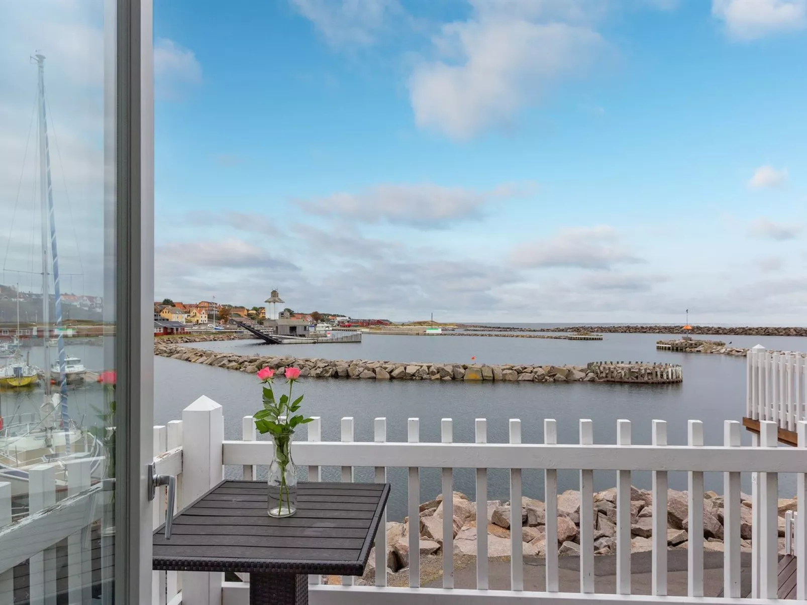 "Fridhild" - 10m from the sea-Buiten
