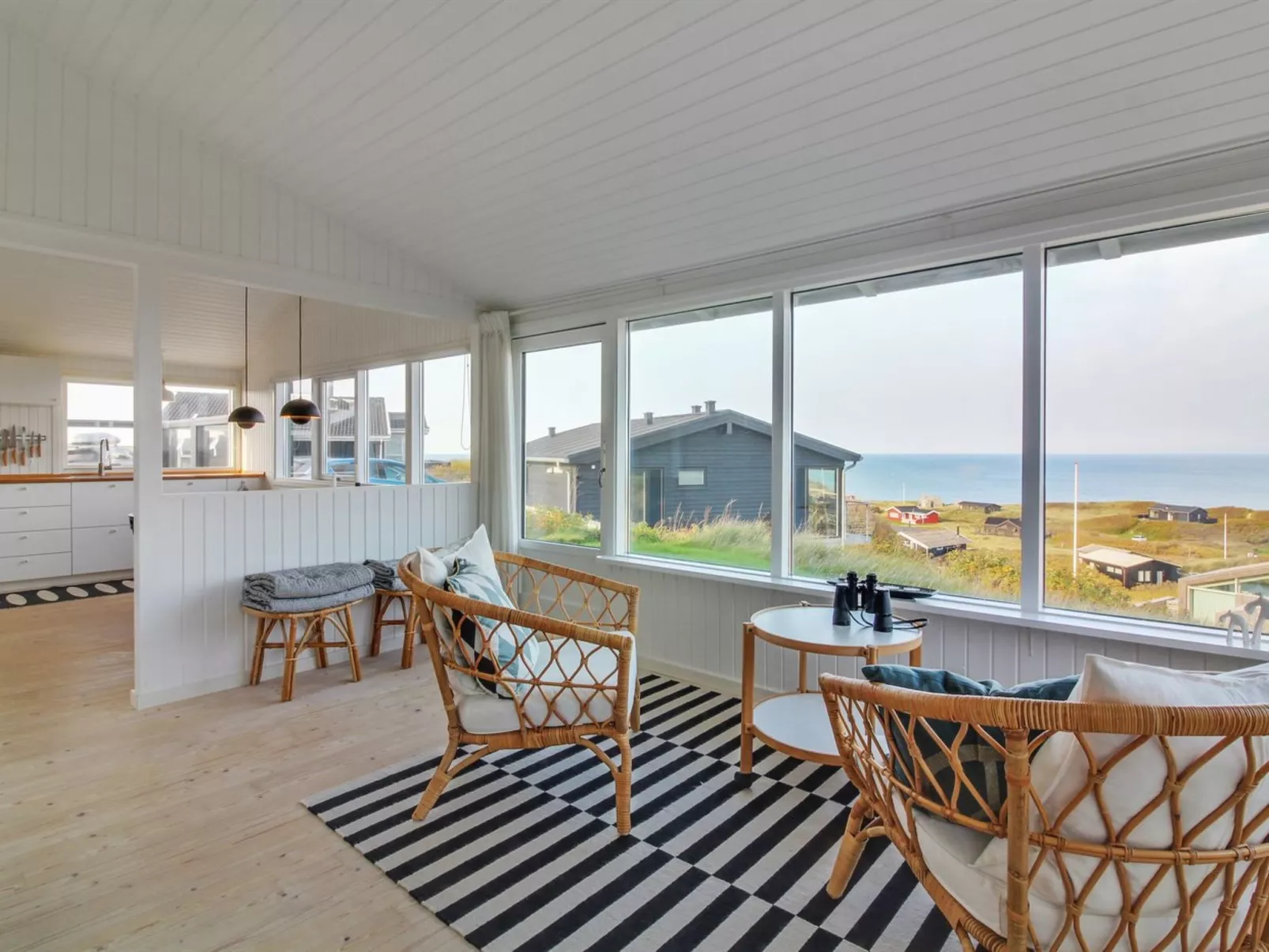 "Edlef" - 279m from the sea-Binnen