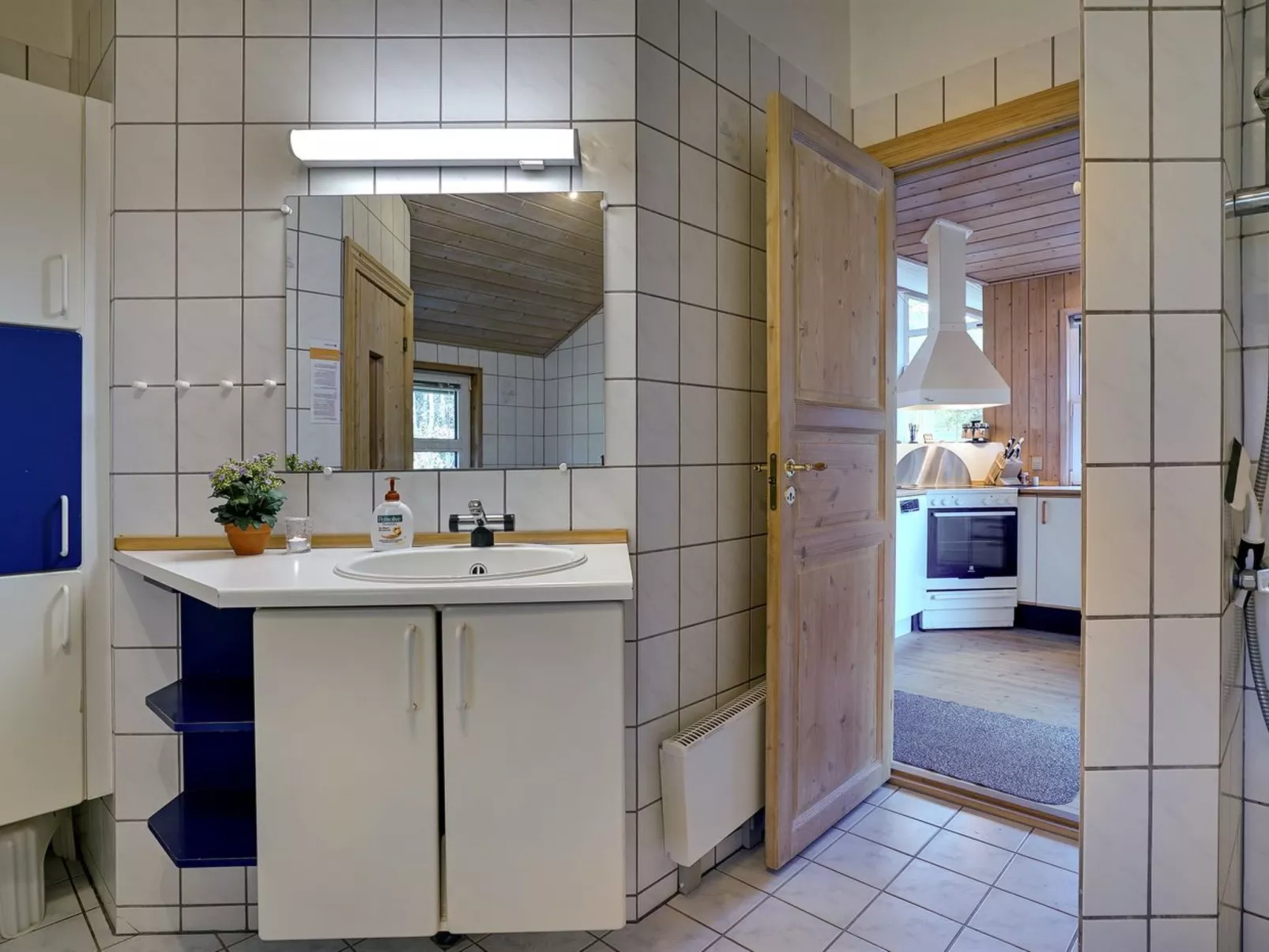 "Karitte" - 5km from the sea-Binnen