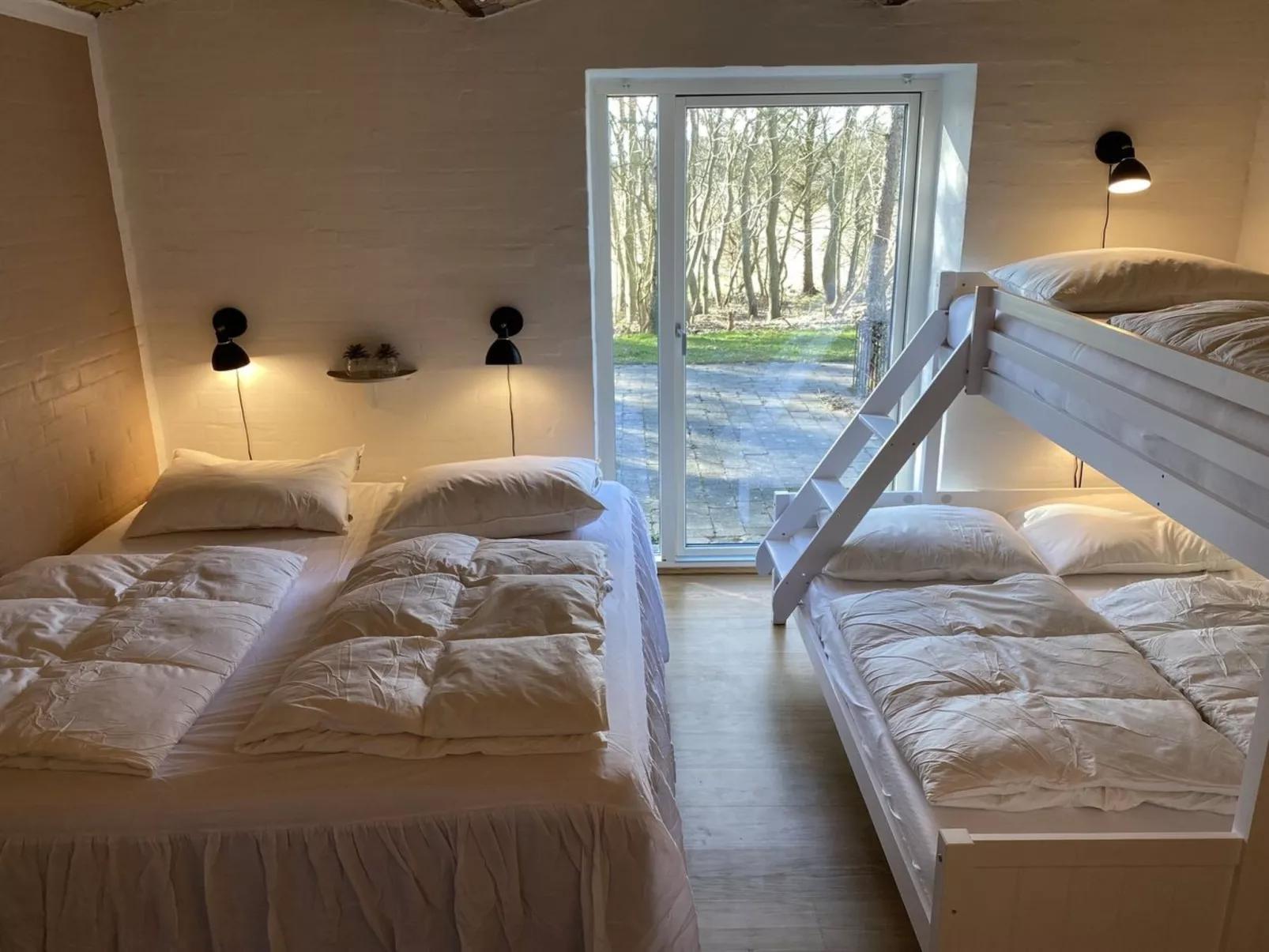 "Thilo" - 2.3km from the sea-Binnen
