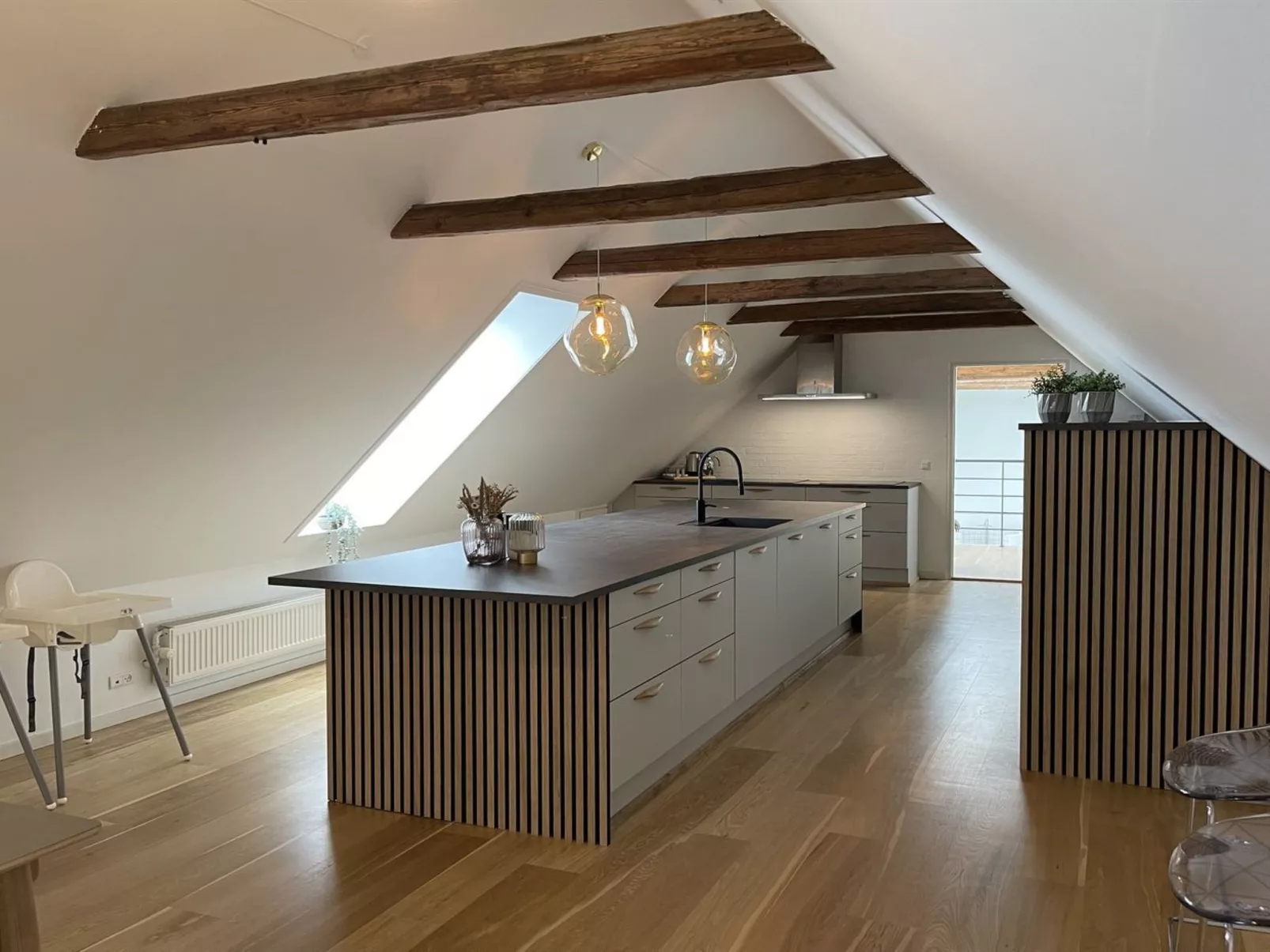 "Thilo" - 2.3km from the sea-Binnen