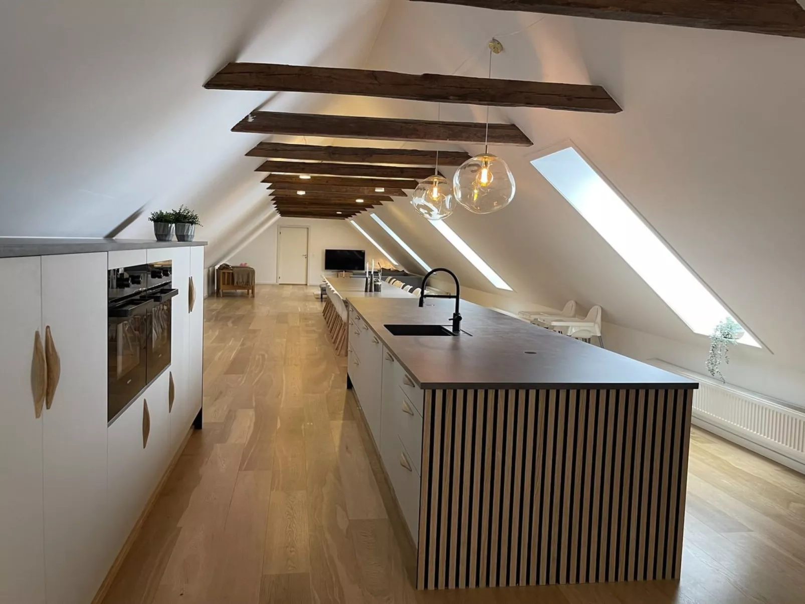 "Thilo" - 2.3km from the sea-Binnen