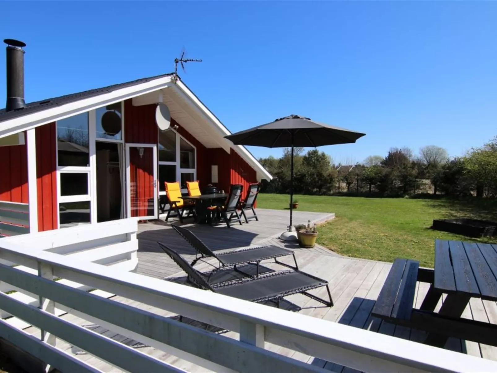 "Menka" - 1.3km from the sea-Buiten