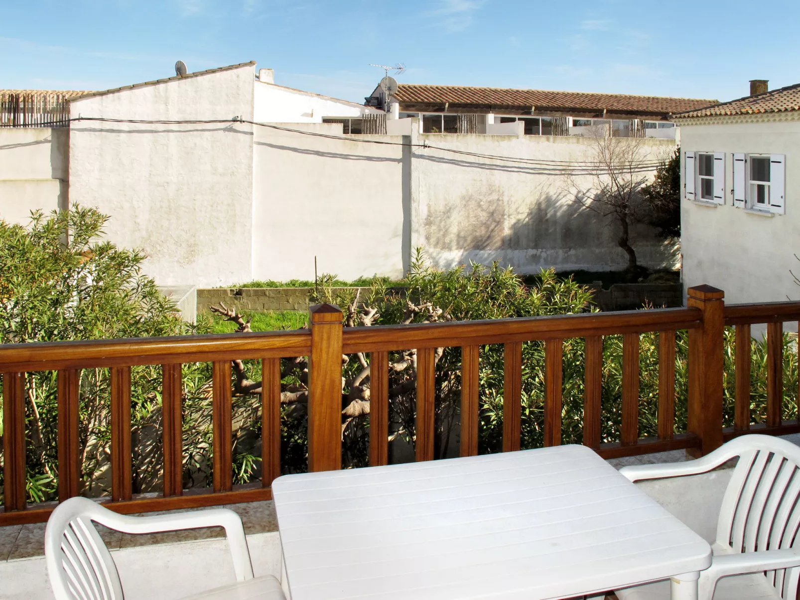 Soleil Camarguais-Buiten