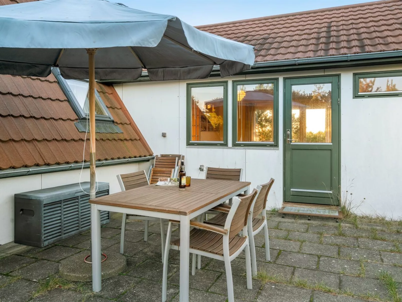 "Ariana" - 150m from the sea-Buiten