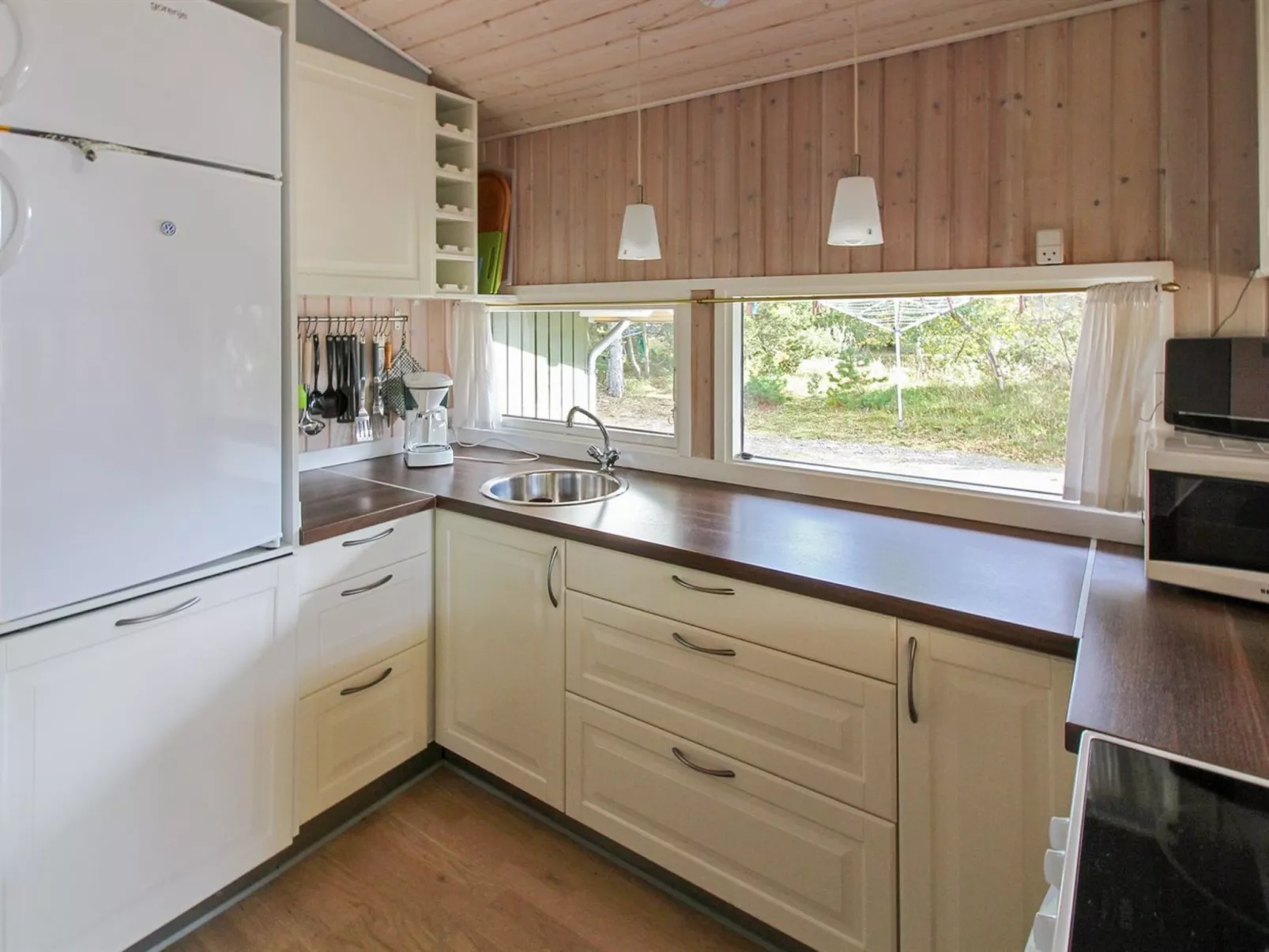"Roir" - 250m from the sea-Binnen
