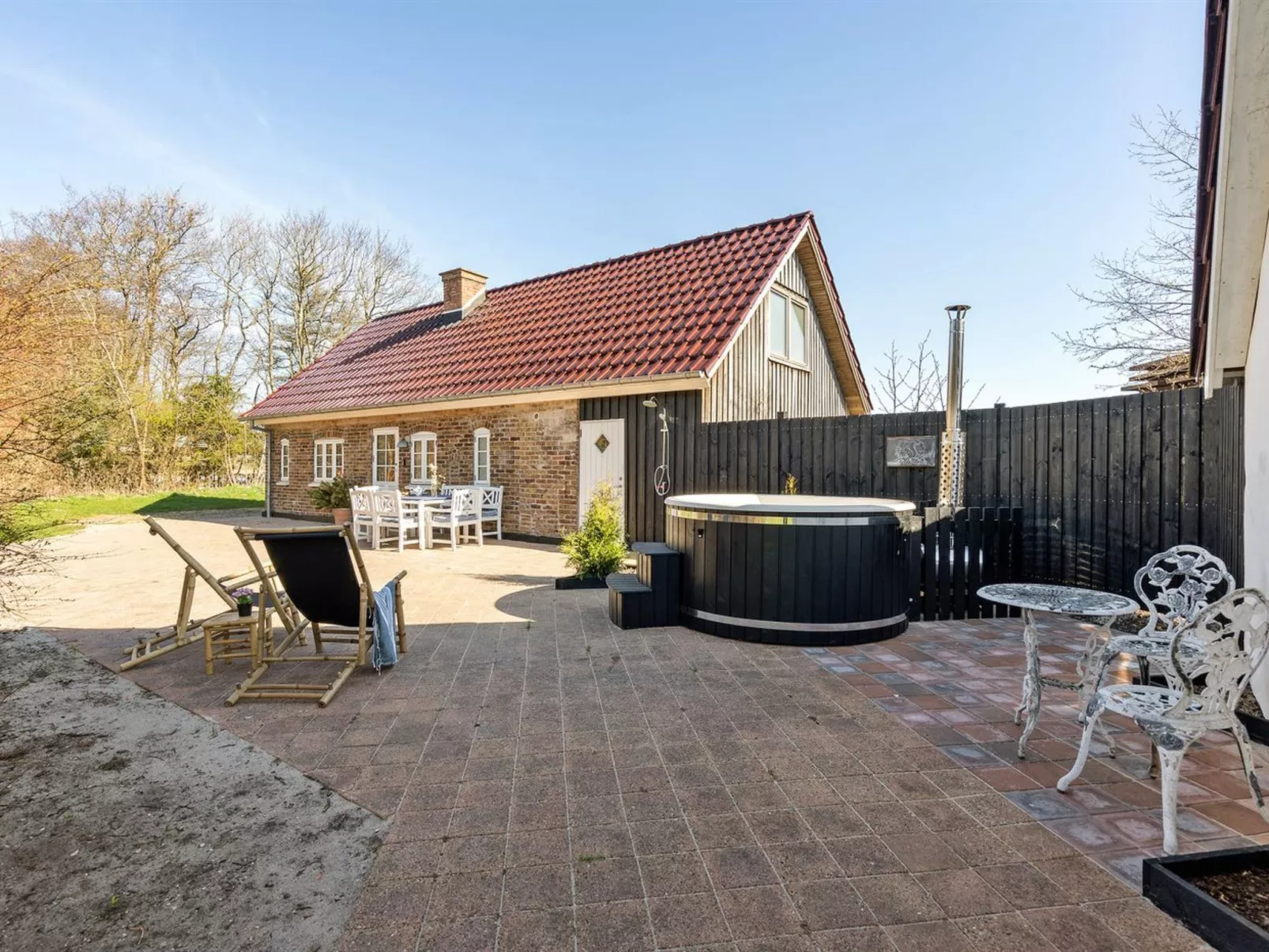 "Malene" - 700m to the inlet-Buiten