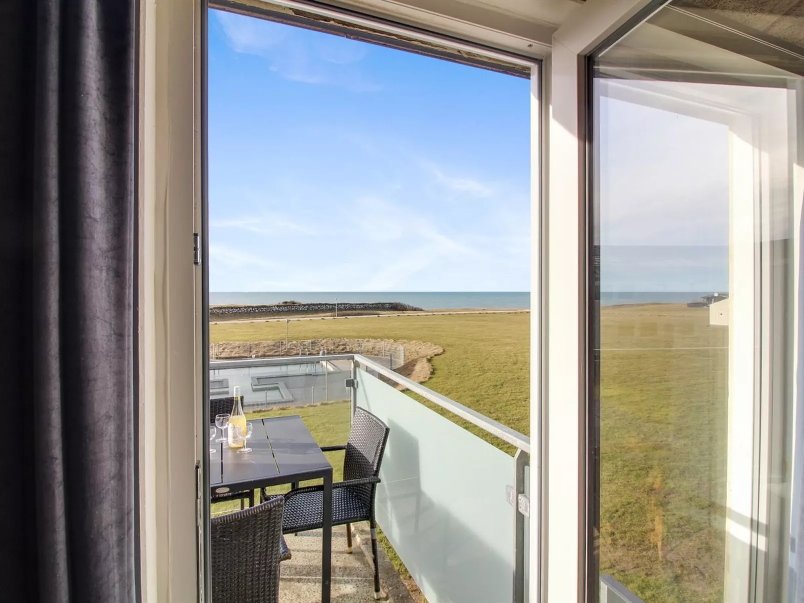 "Eydis" - 150m from the sea-Buiten