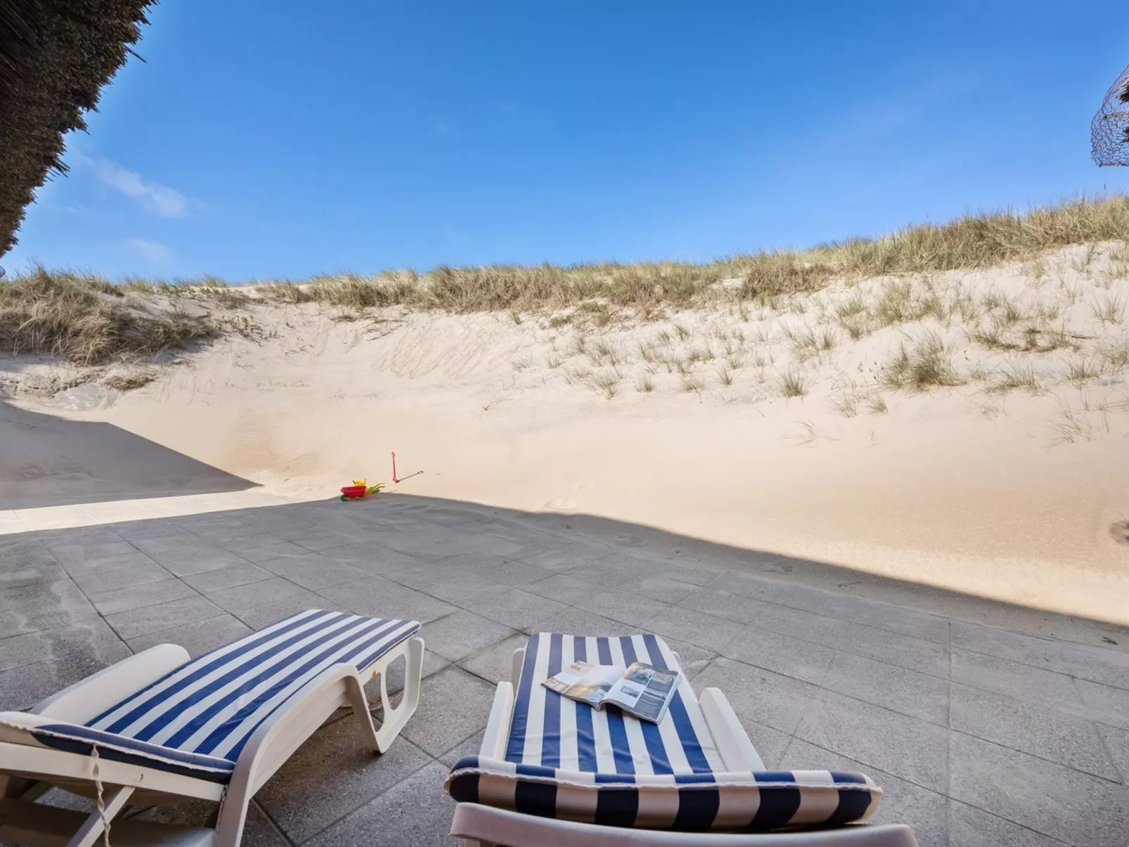 "Zora" - 100m from the sea