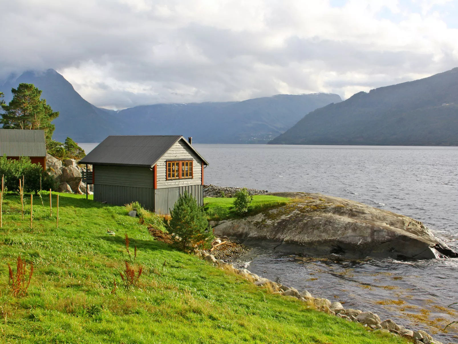 Hardangerrorbu-Buiten