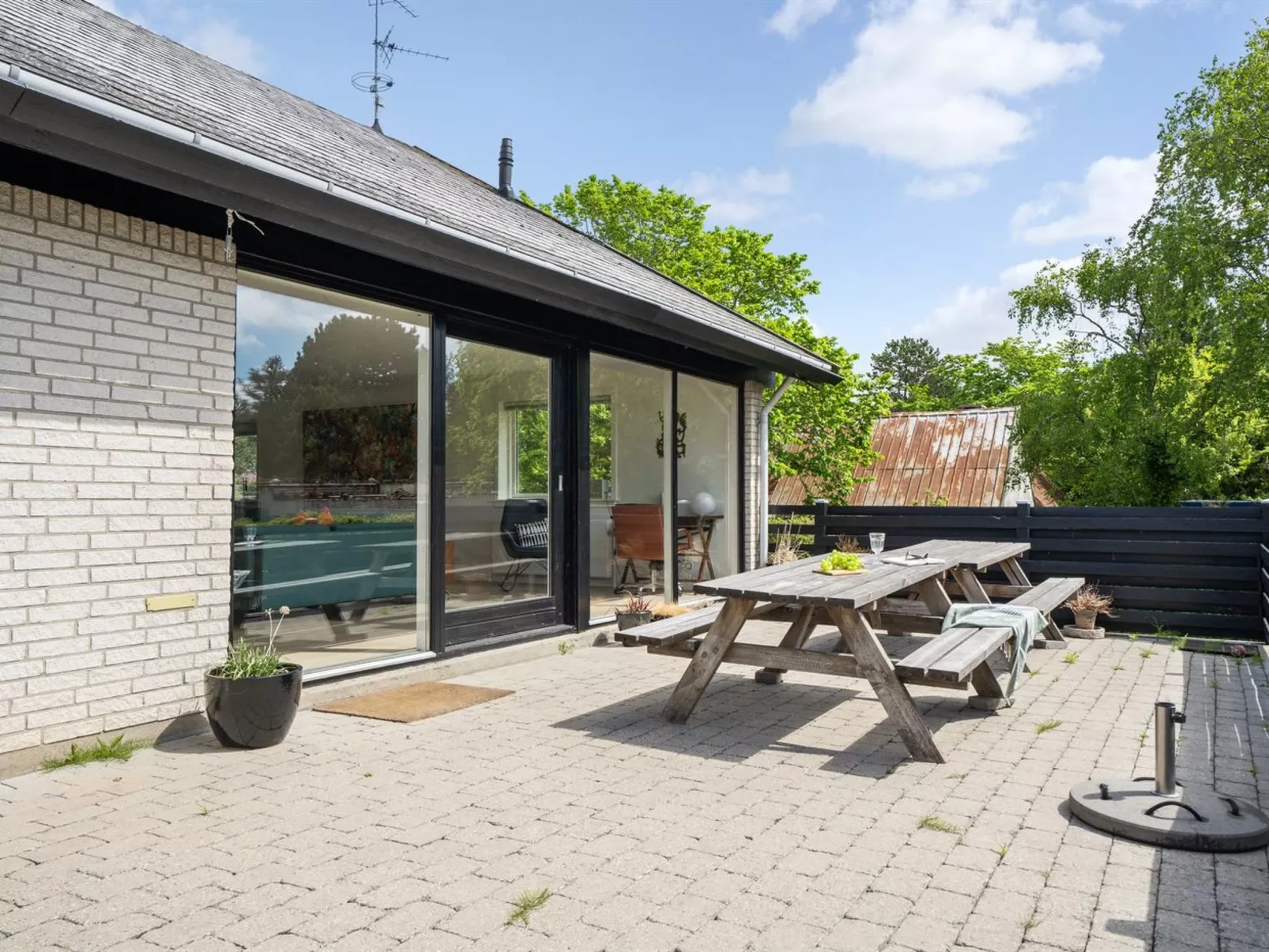 "Tavita" - 400m from the sea-Binnen