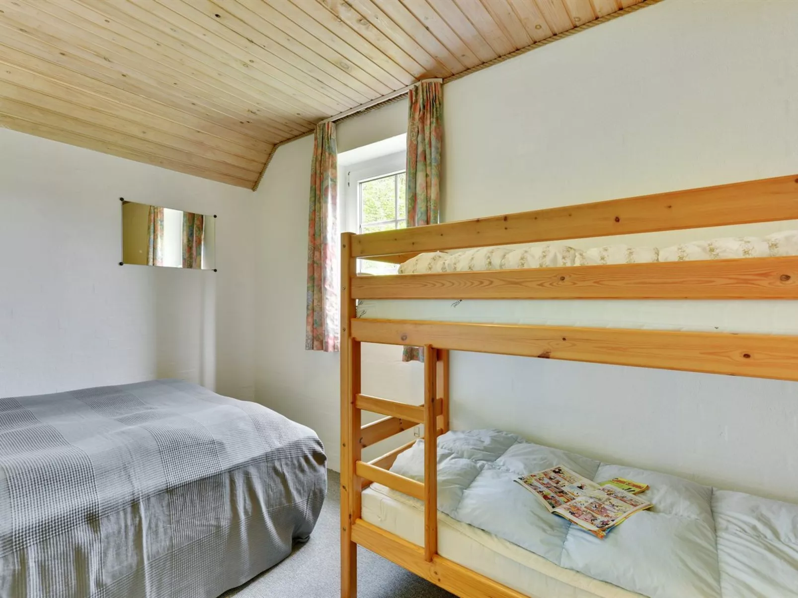 "Thana" - 1.4km from the sea-Buiten